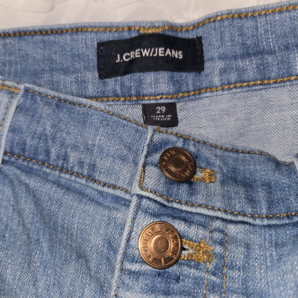 J. Crew Blue Denim Jeans with Classic Stitching and Durable Construction - Picture 1 of 4